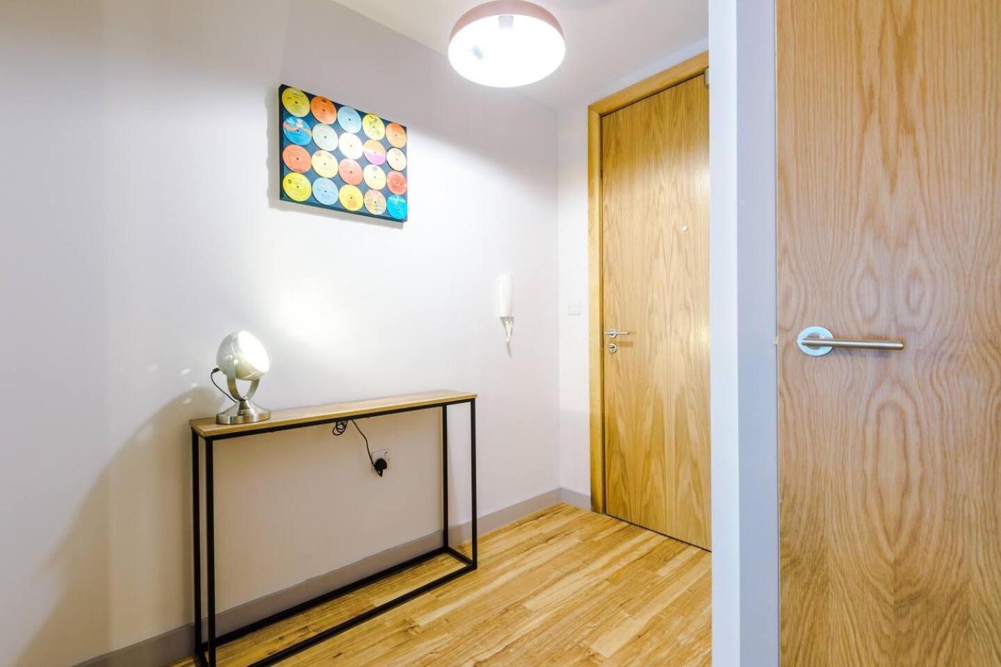 High Reviewed 1-Bed With Parking Central Location Liverpool Esterno foto