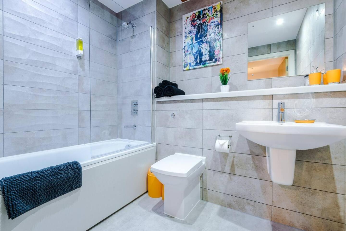 High Reviewed 1-Bed With Parking Central Location Liverpool Esterno foto