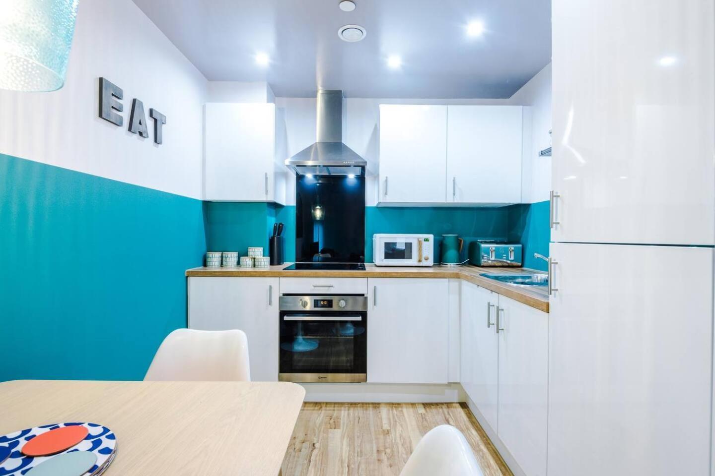 High Reviewed 1-Bed With Parking Central Location Liverpool Esterno foto