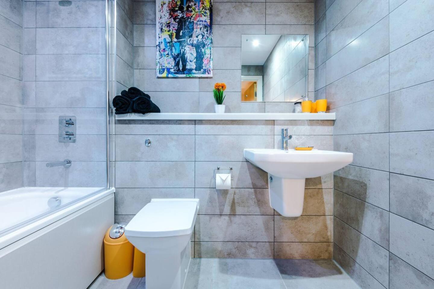High Reviewed 1-Bed With Parking Central Location Liverpool Esterno foto