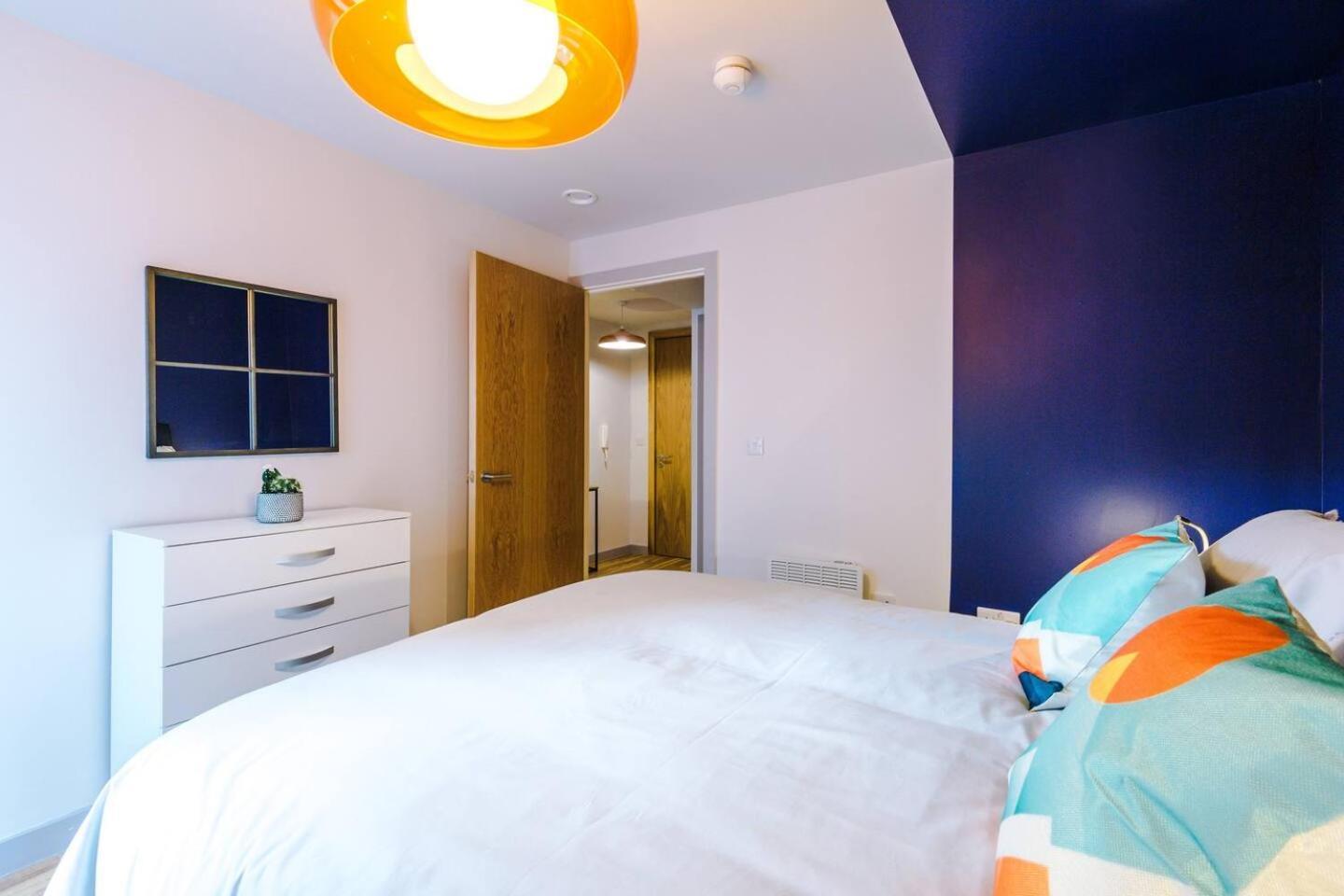 High Reviewed 1-Bed With Parking Central Location Liverpool Esterno foto