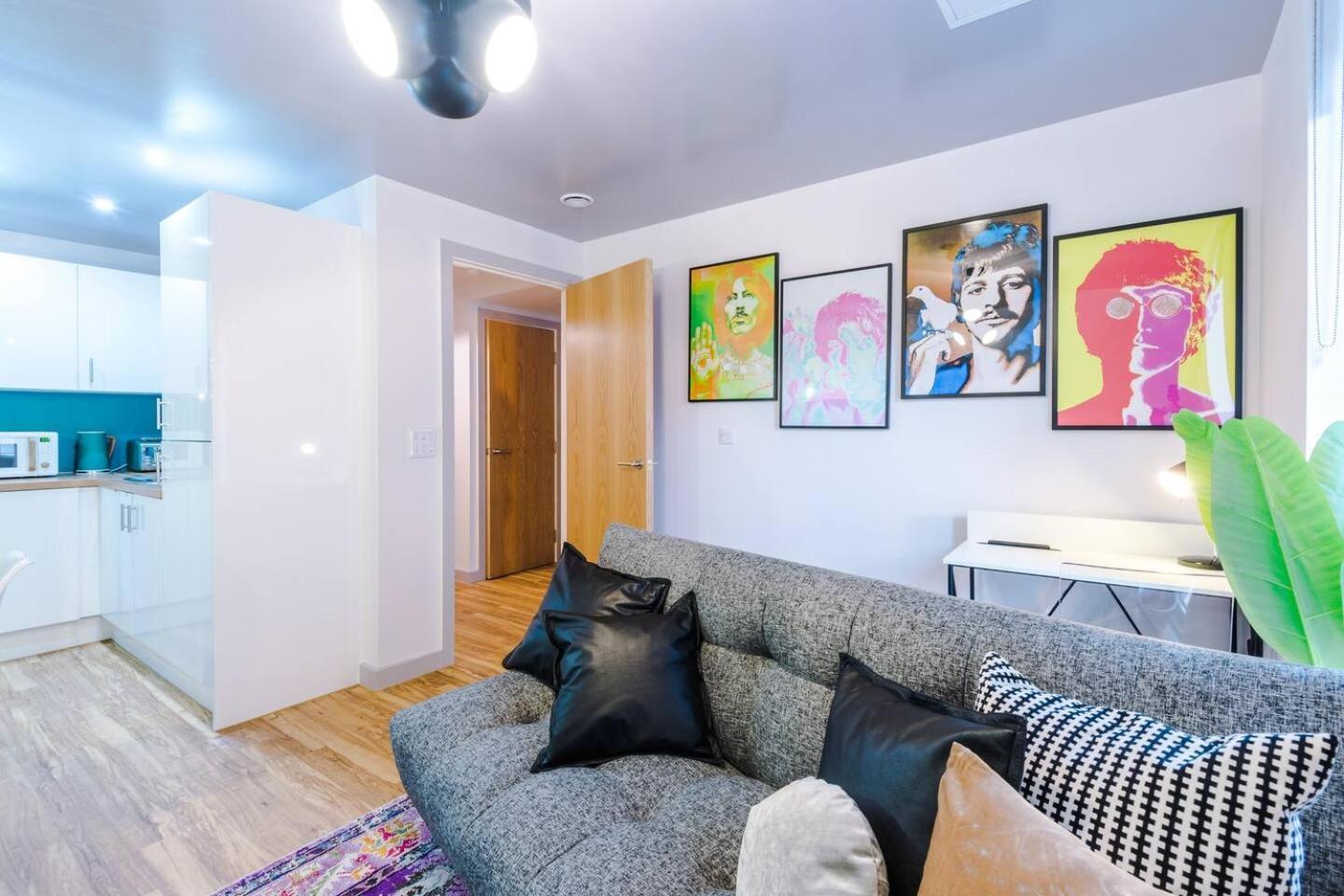 High Reviewed 1-Bed With Parking Central Location Liverpool Esterno foto