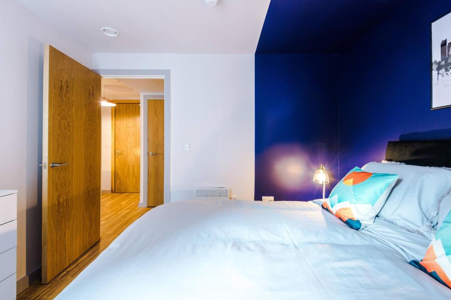 High Reviewed 1-Bed With Parking Central Location Liverpool Esterno foto